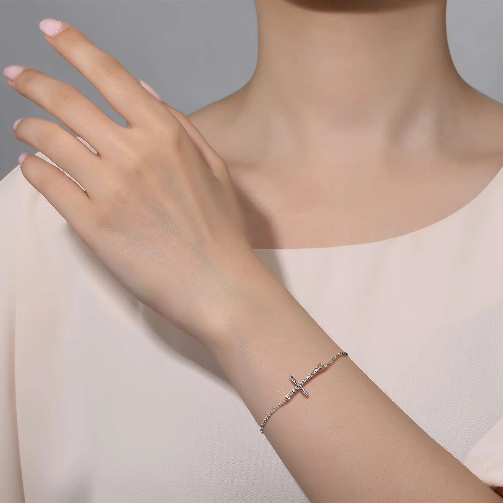 0.47 CTW Sideways Cross Bracelet B2002CLP75