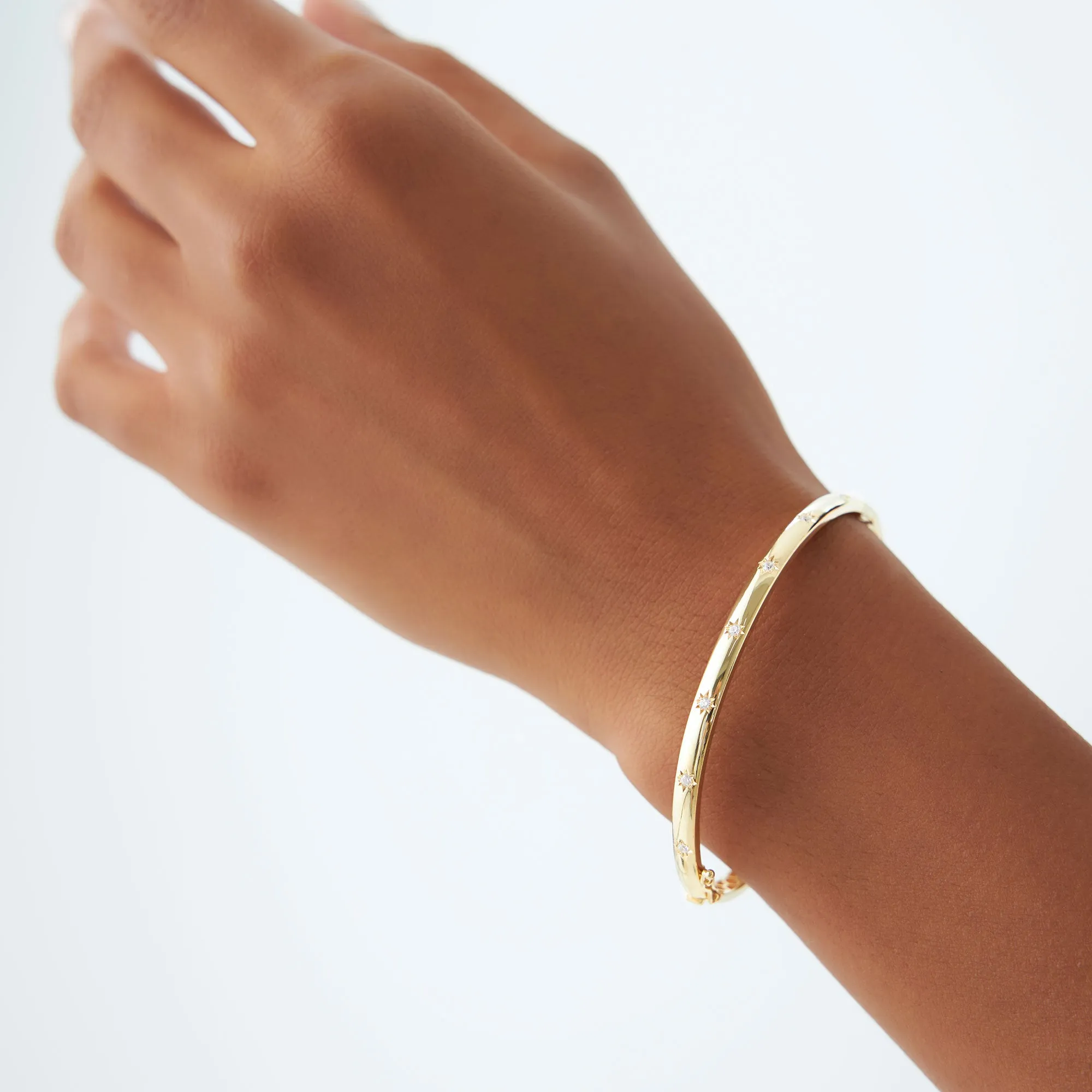 14k 4mm Dome Star Setting Diamond Bangle Bracelet