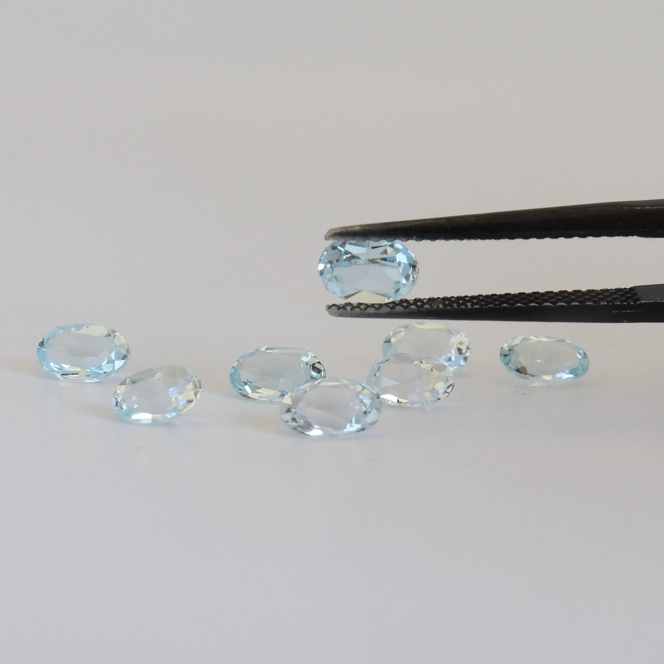 4mm x 6mm Oval Sky Blue Topaz Stone